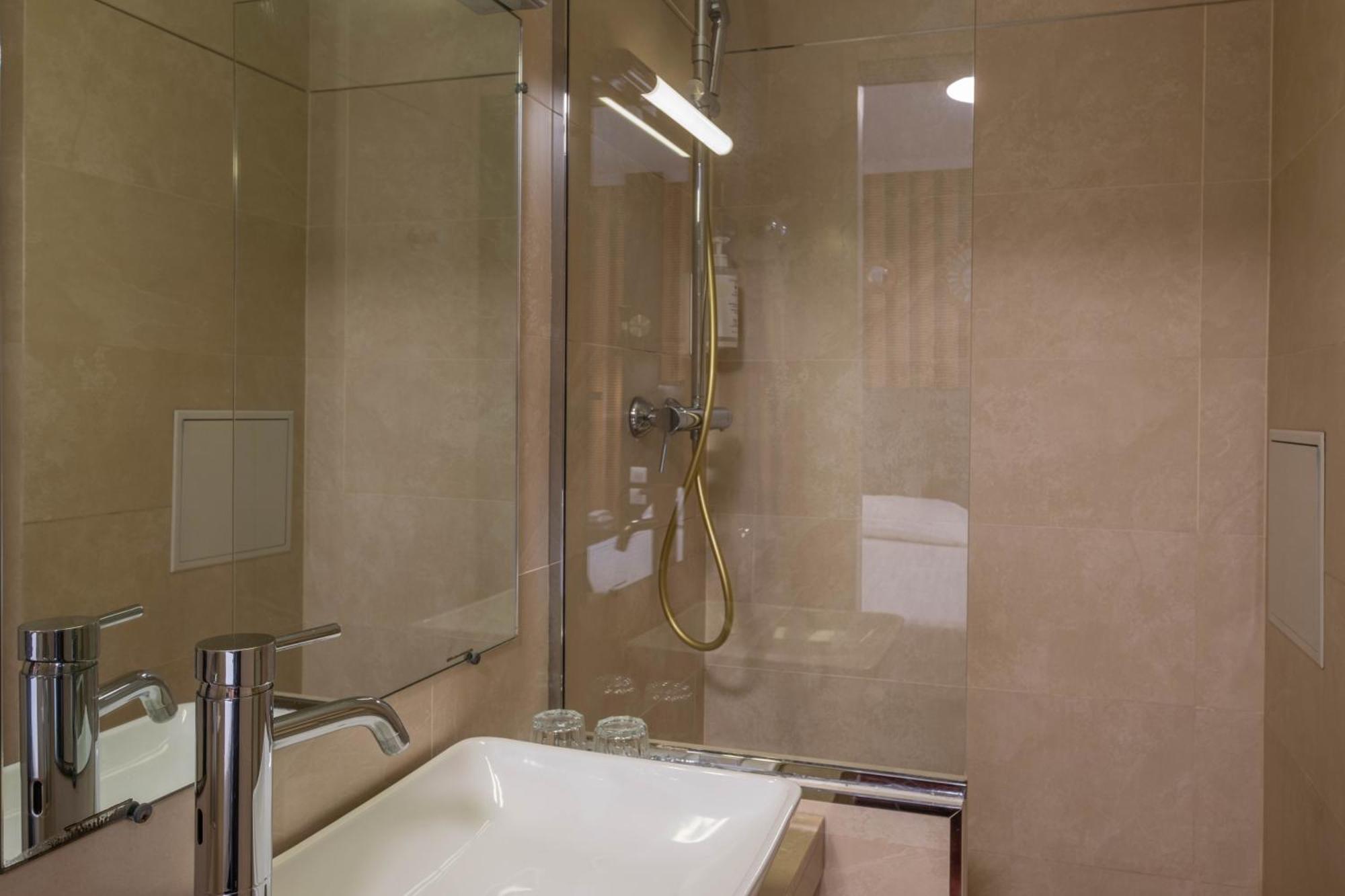 Marena 3* París